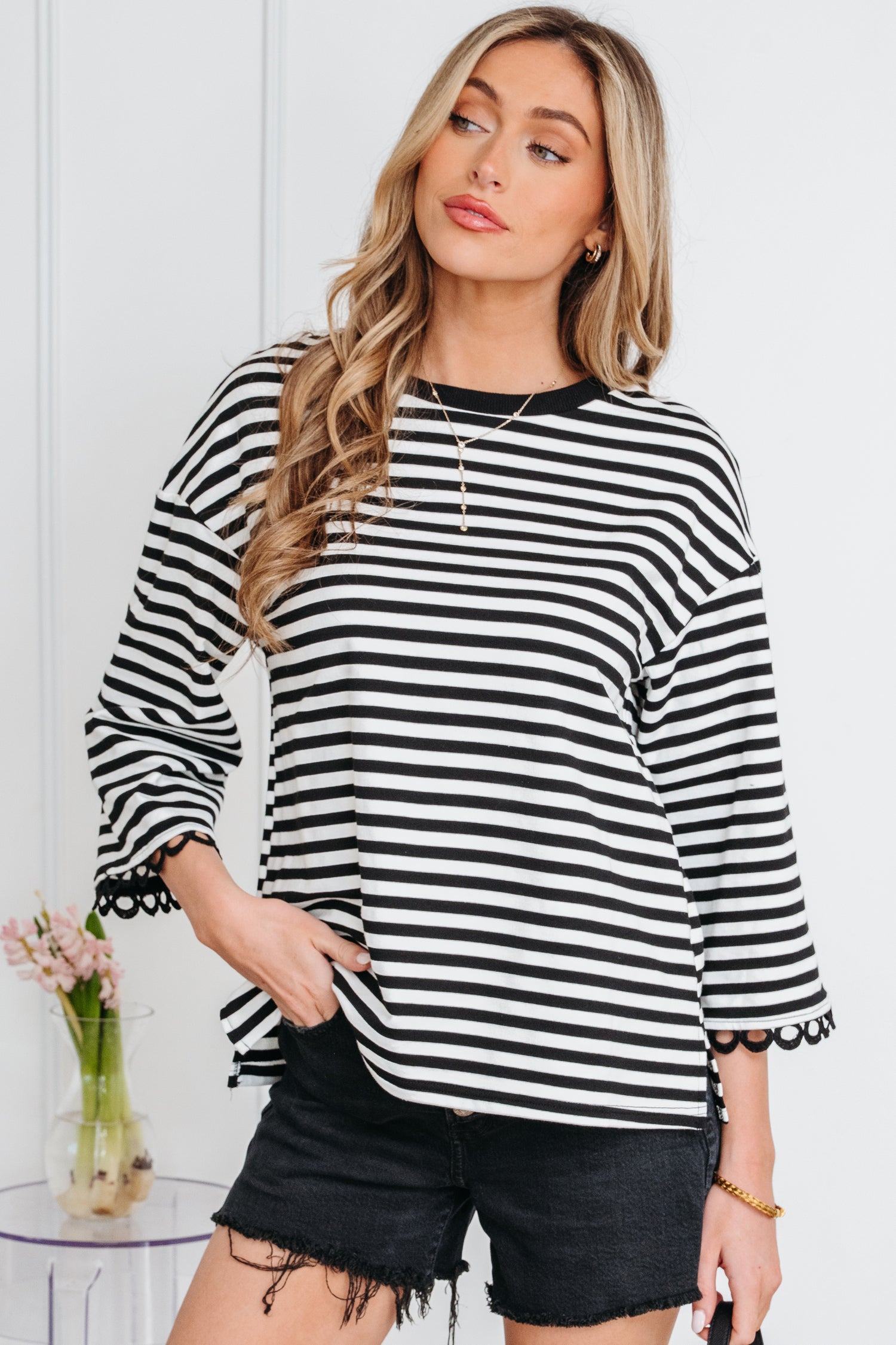 Black Striped Print Drop Shoulder Lace Trim Bracelet Sleeve Loose Top