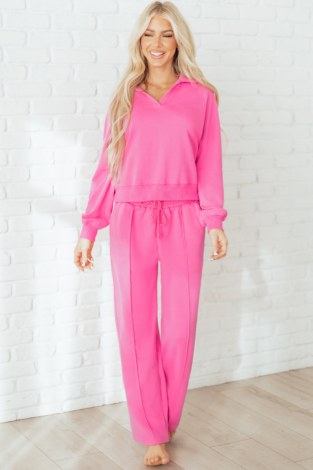 Sachet Pink Solid Color Collared Pullover and Central Seam Pants Set