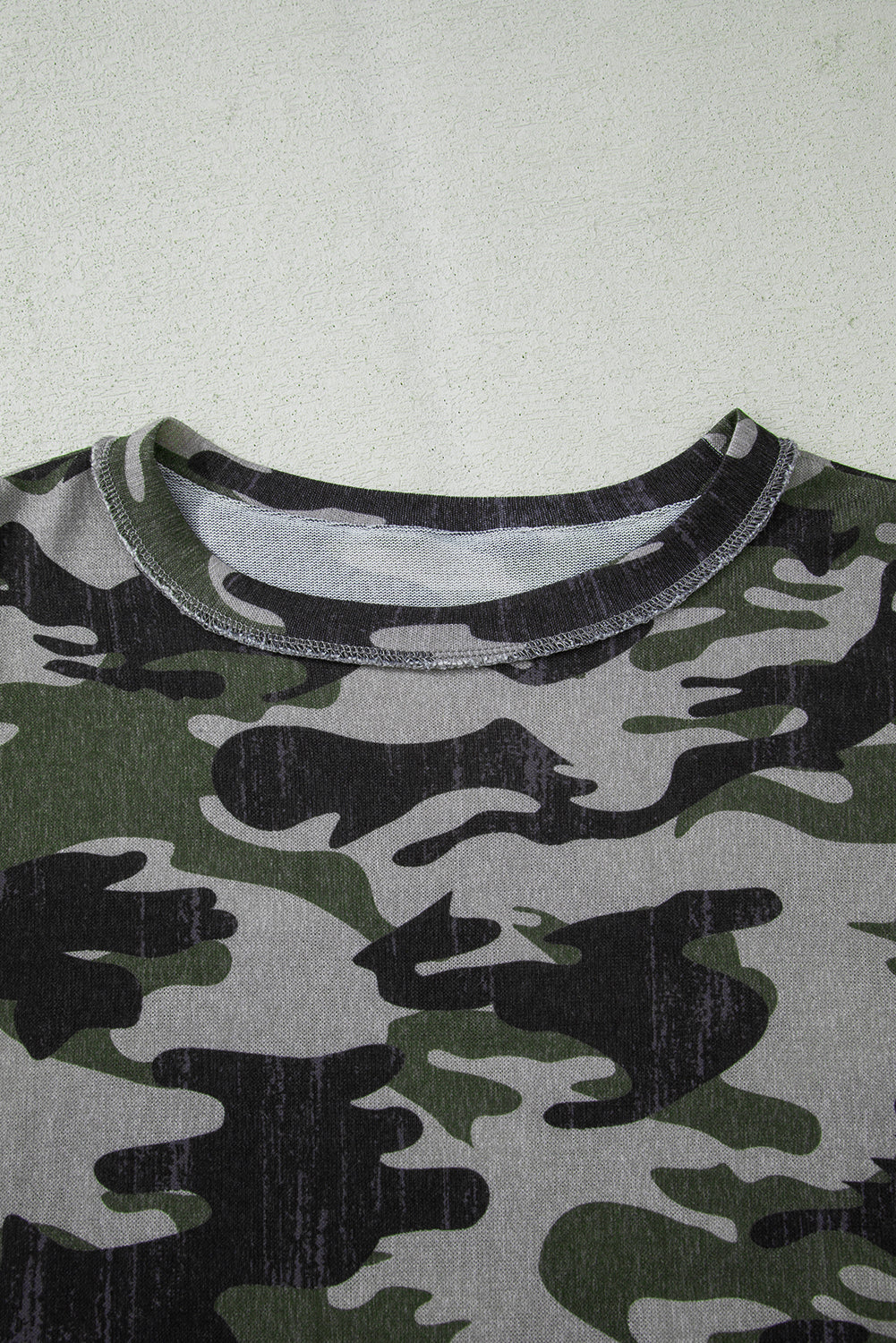 Green Retro Camouflage Print Exposed Seam Patchwork Drop Shoulder Sweatshirt
